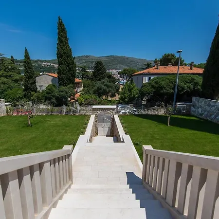 Bond Vila Dubrovník